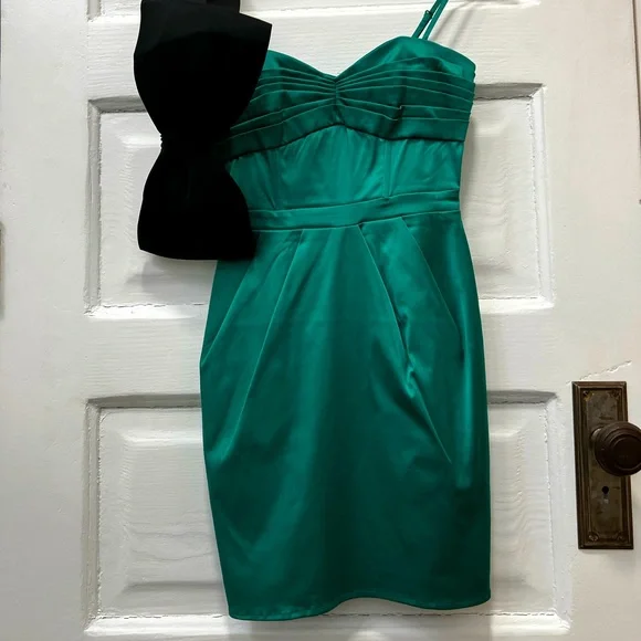 H&M | Dresses | Emerald Green Silk Mini Dress | Poshmark